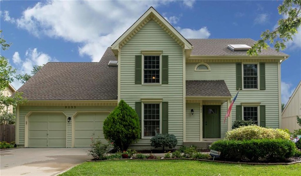 Welcome to this wonderful 2 sty home in Coveted Co
