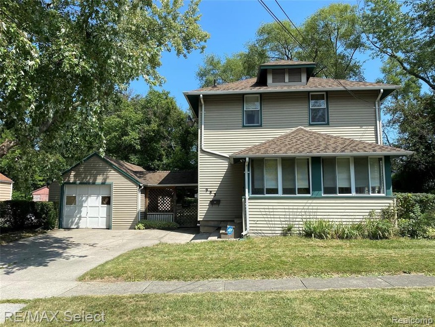 983 Gainey Ave, Flint, MI 48503 - photo 1