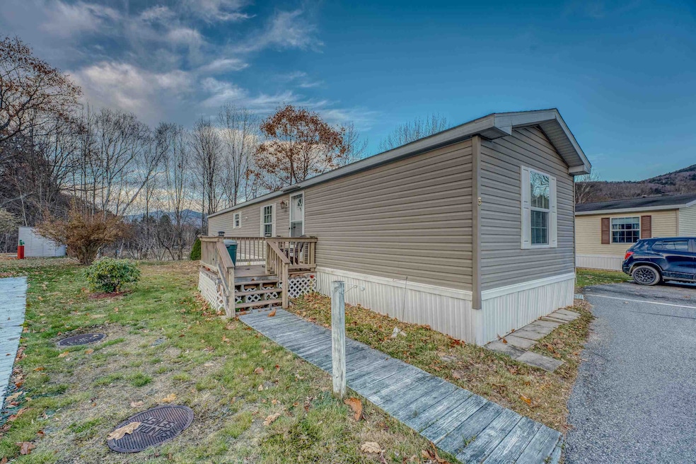 3 Cedar Ct, North Woodstock, NH 03262 - photo 1