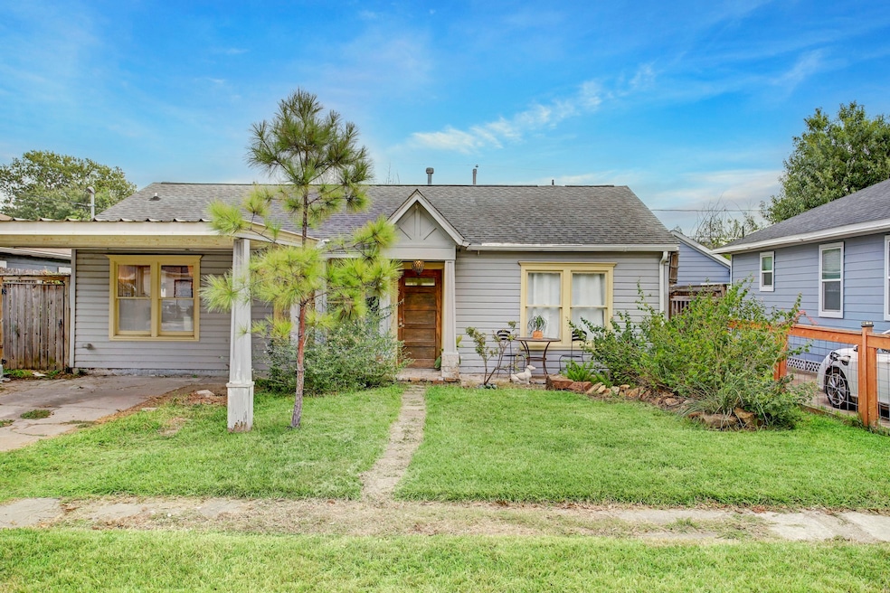 1612 Tabor St, Houston, TX 77009 - photo 1