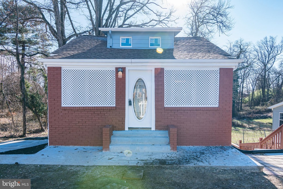 9007 Ardmore Rd, Springdale, MD 20774 - photo 1