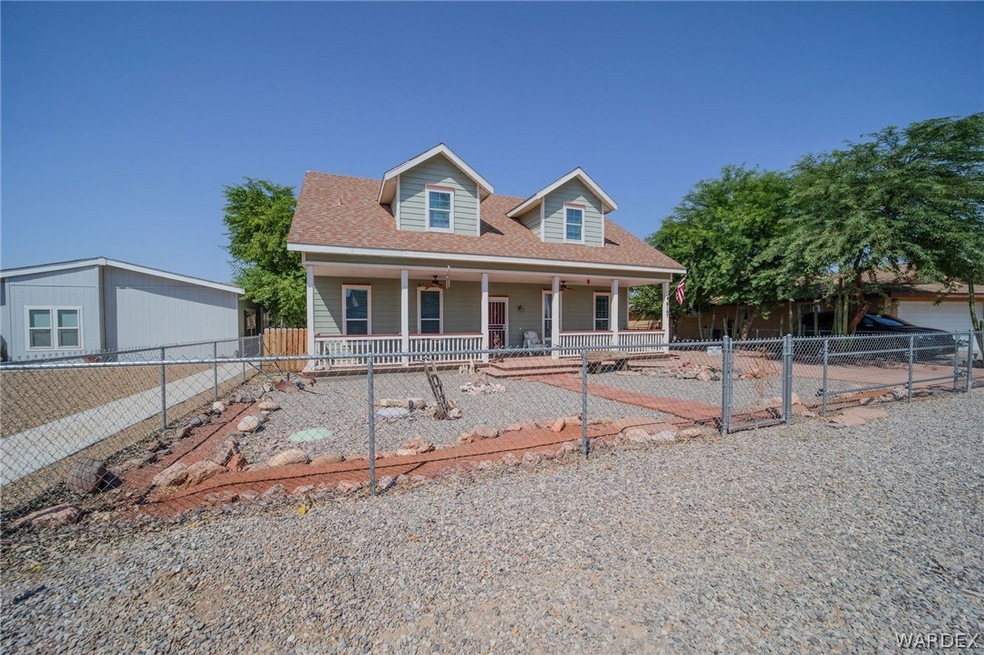 View of front of property featuring a porch