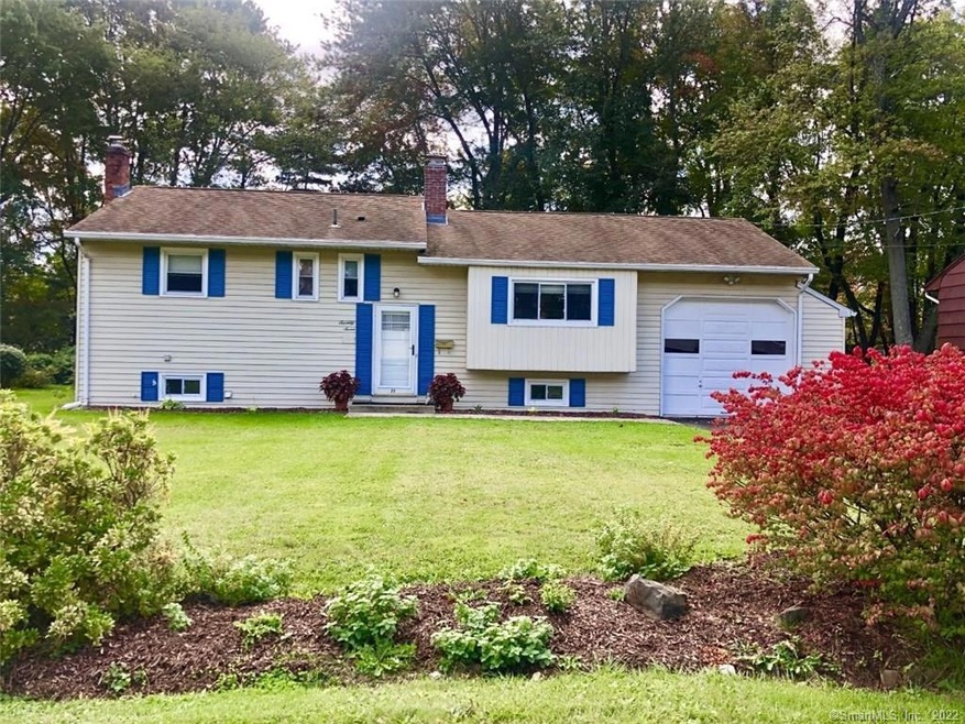 77 Beechwood Rd, West Hartford, CT 06107 - photo 1