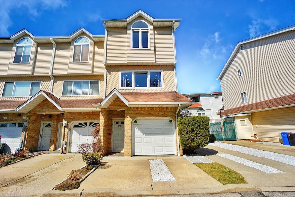 94 Church Ave, Staten Island, NY 10314 - photo 1