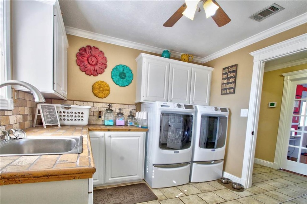 204 Heather Dr, Texarkana, TX 75501 - photo 1