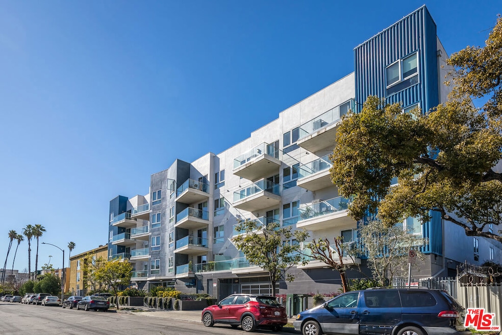 Sold $735,000 • Co-Listing Agent