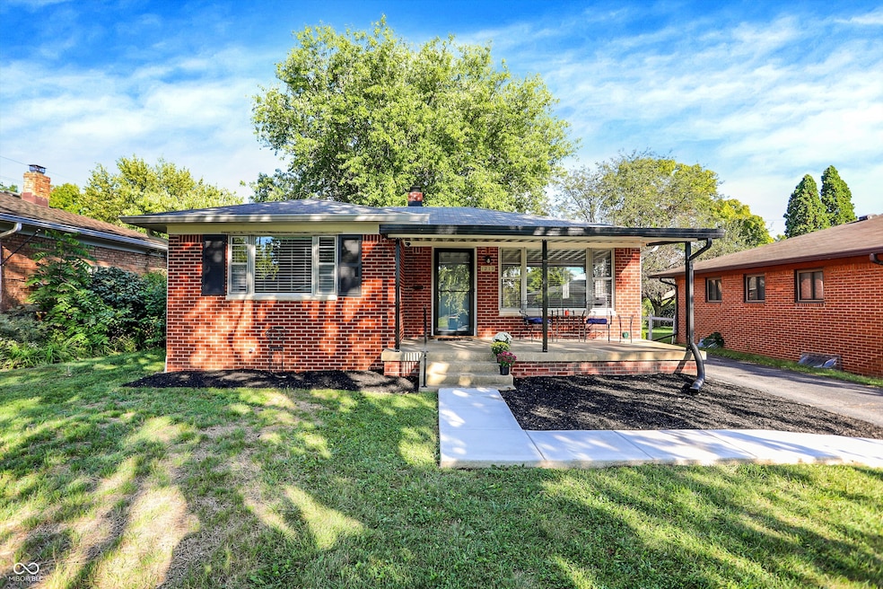 1213 N Lesley Ave, Indianapolis, IN 46219 - photo 1