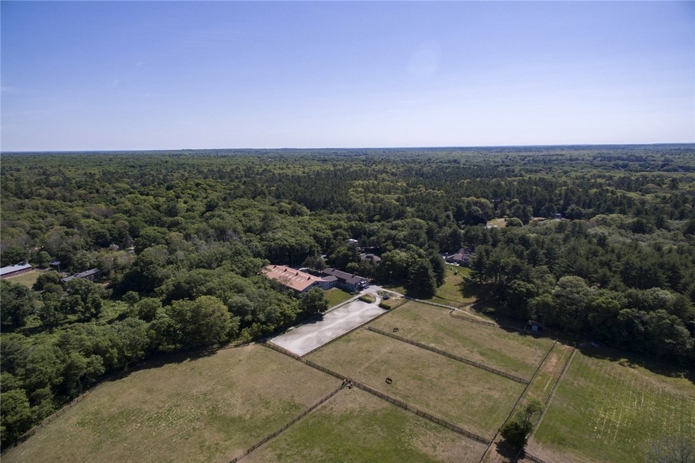 35 Terrybrook Rd, Rehoboth, MA 02769 - photo 1