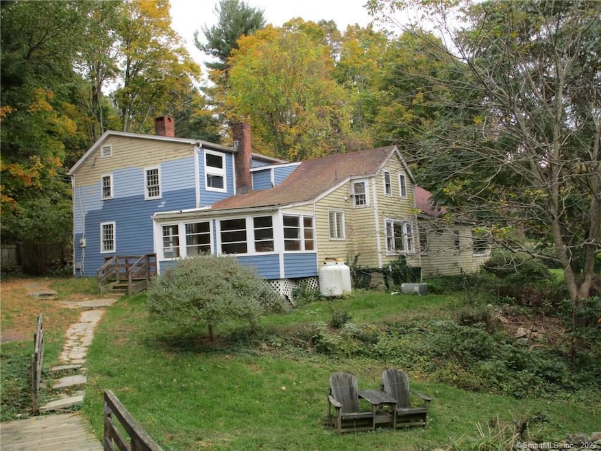 96 Taunton Hill Rd, Newtown, CT 06470 - photo 1