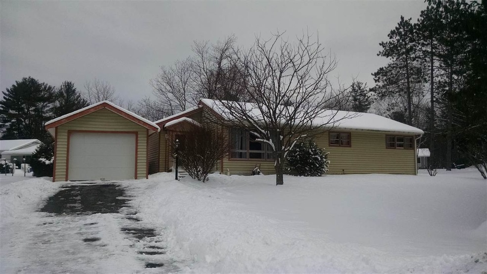 231 Flory Heights, Center Rutland, VT 05736 - photo 1