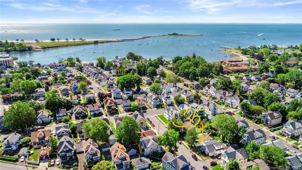 35 Fairlawn Ave, Bridgeport, CT 06605 - photo 1