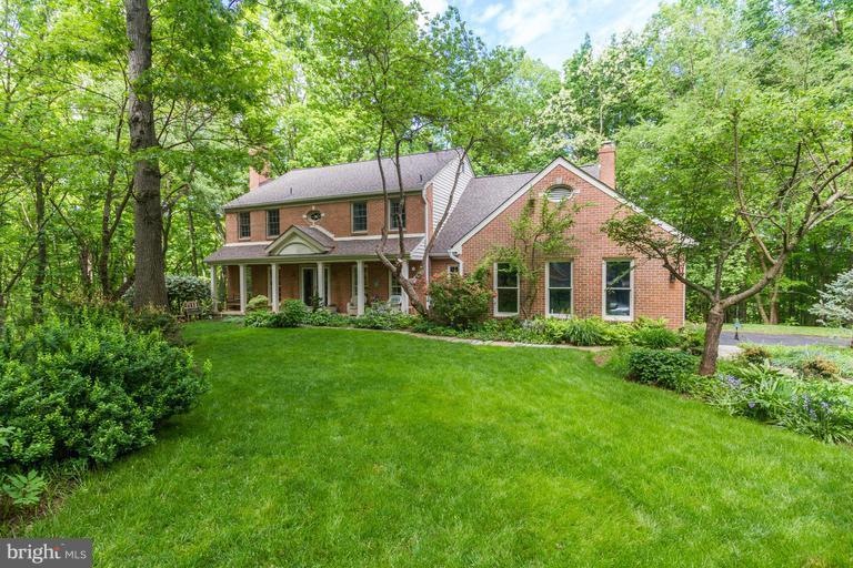 9 Vendome Ct, Bethesda, MD 20817 - photo 1