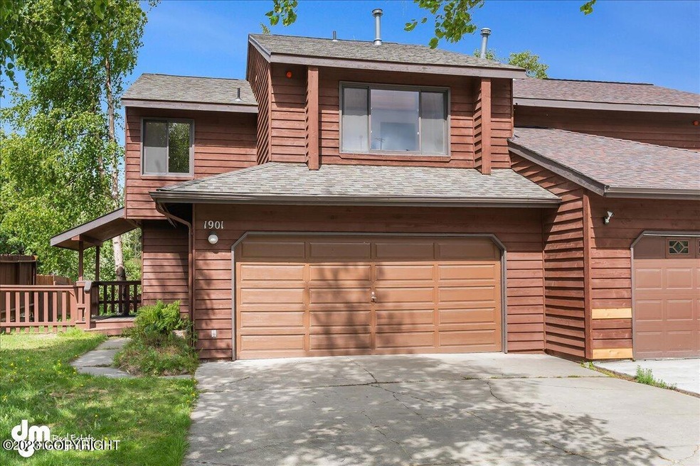 01-Front Exterior_ELI02545