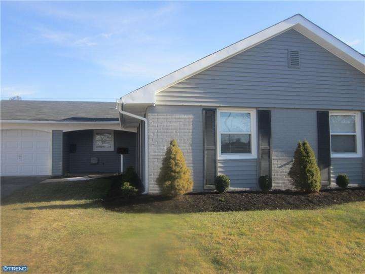 34 Pebble Ln, Willingboro, NJ 08046 - photo 1