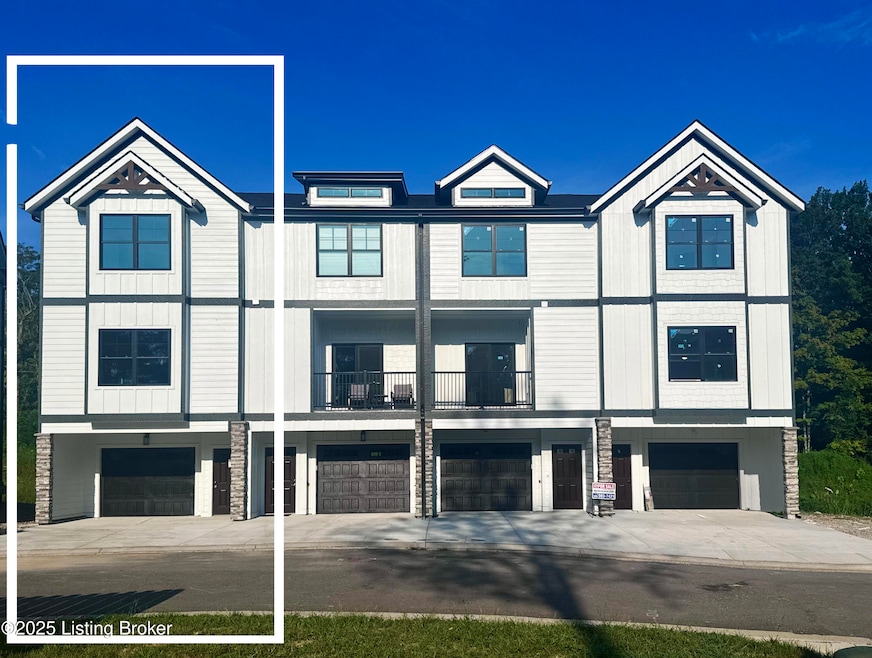 7102 Park Vue Dr, Crestwood, KY 40014 - photo 1