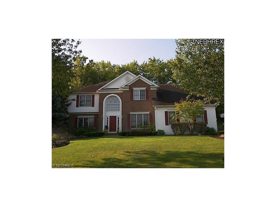 Pretty transitional style home!