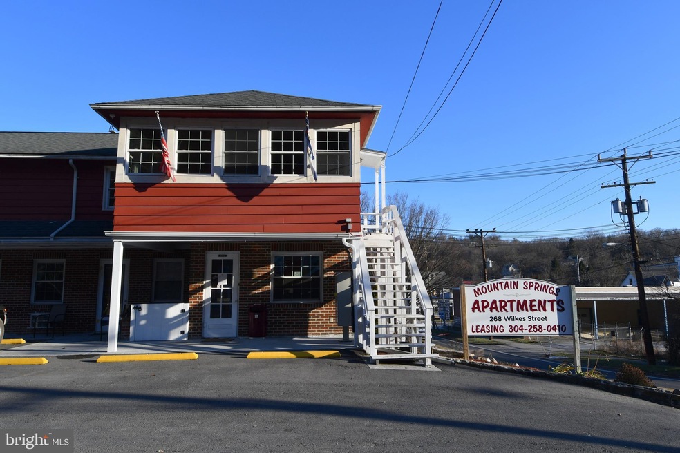 268 Wilkes St unit 1, Berkeley Springs, WV 25411 - photo 1