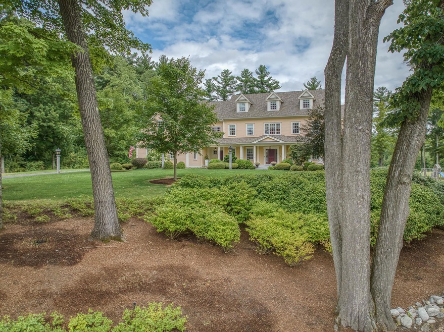 12 Read Ln, Hollis, NH 03049 - photo 1