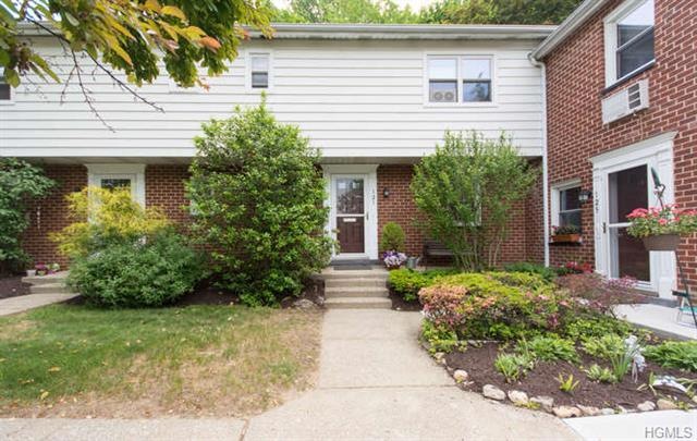 123 Charter Cir unit 123, Ossining, NY 10562 - photo 1