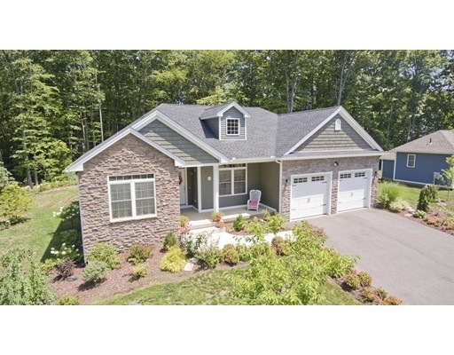 6 Michelle Ln, Holyoke, MA 01040 - photo 1