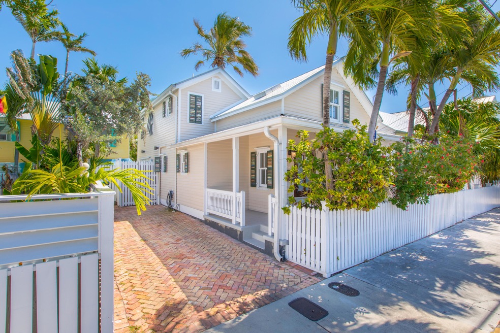 413_FRANCES_STREET-1