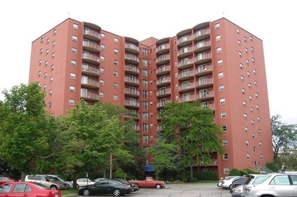 Sagamore Place Condominiums unit 103, Quincy, MA 02171 - photo 1