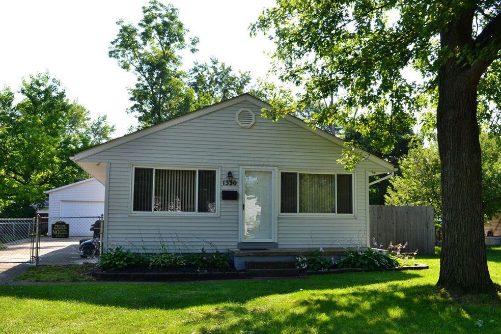 1330 Simpson Front