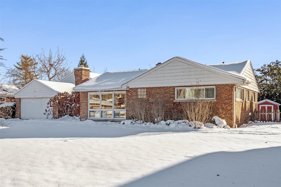 1821 George Ct, Glenview, IL 60025 - photo 1