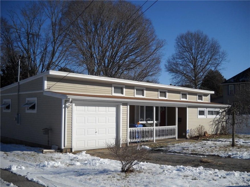 15 Quinebaug Rd, Norwich, CT 06360 - photo 1