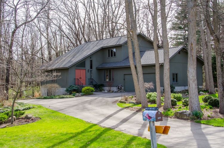 18820 Cherokee Ln, South Bend, IN 46637 - photo 1