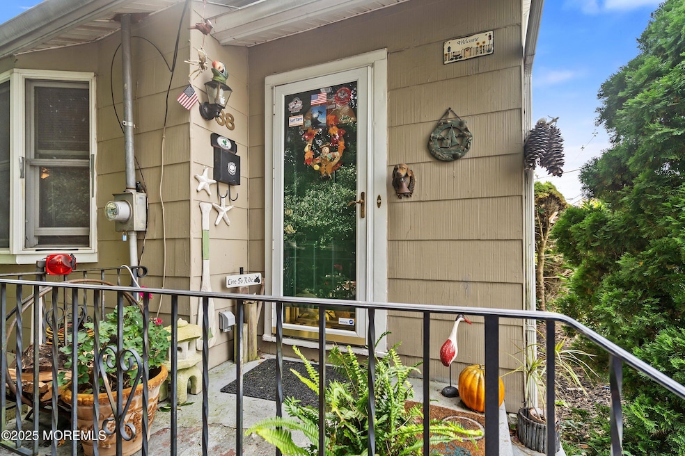 38 East Ave, Atlantic Highlands, NJ 07716 - photo 1