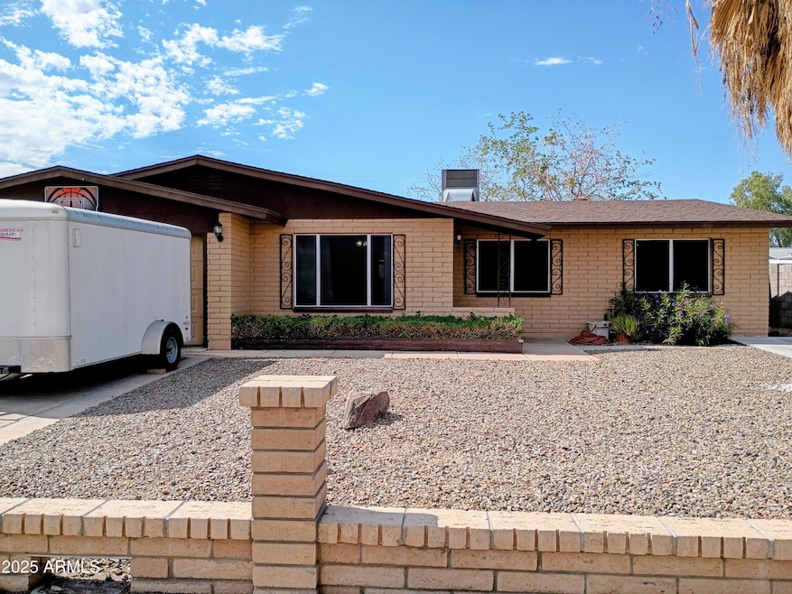 10832 N 45th Ln unit 8, Glendale, AZ 85304 - photo 1