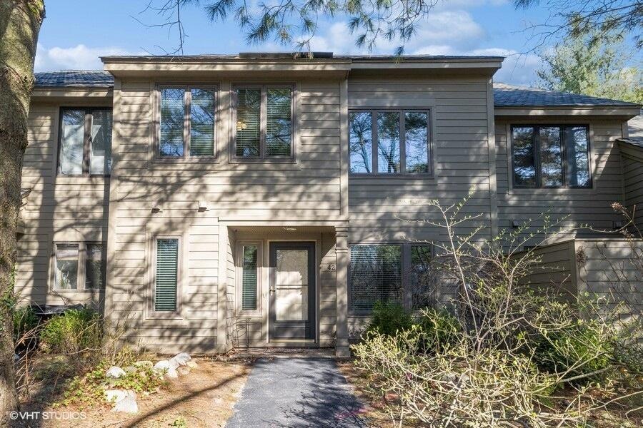 01_1501WWaterSt_Unit42_57_FrontView_LowR