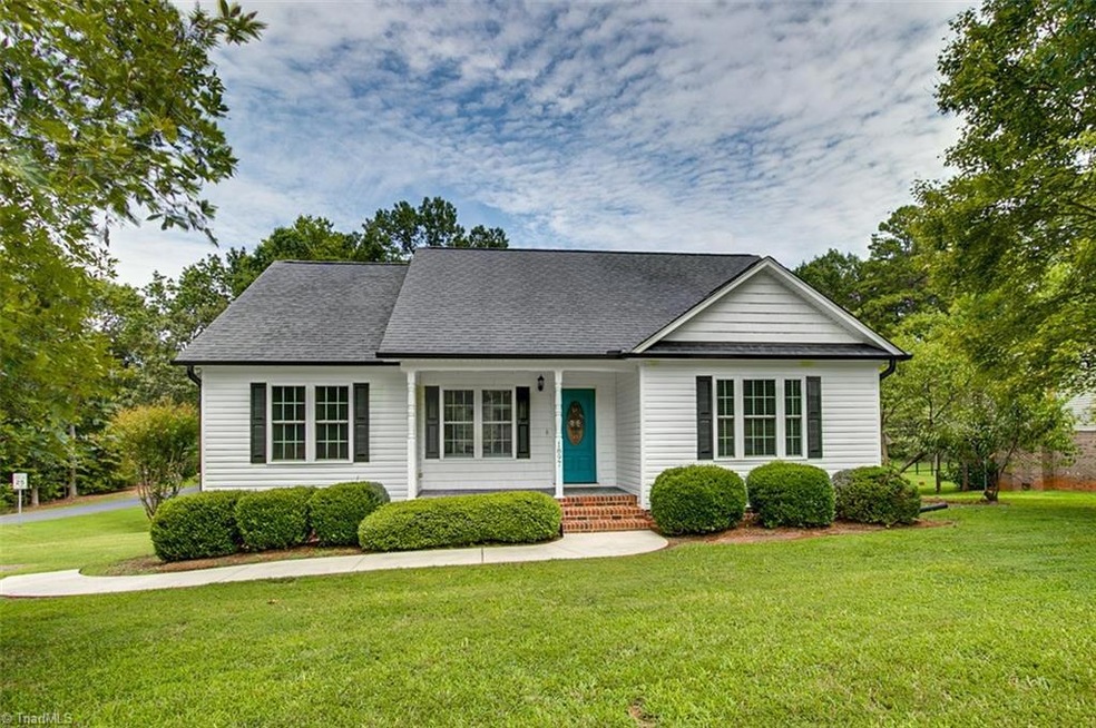 1897 Lantern Dr, Asheboro, NC 27205 - photo 1