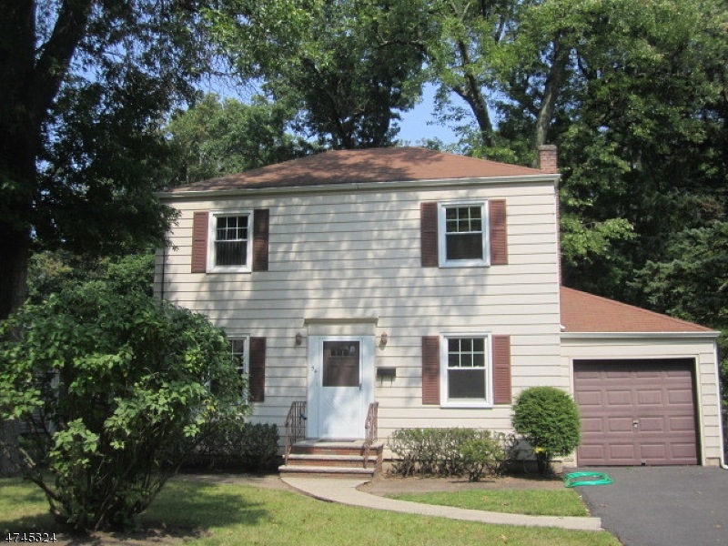 54 Bennington Rd, Livingston, NJ 07039 - photo 1