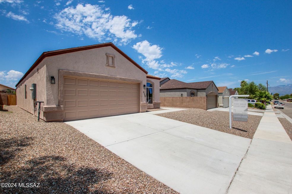 3710 S Manitoba Ave, Tucson, AZ 85730 - photo 1