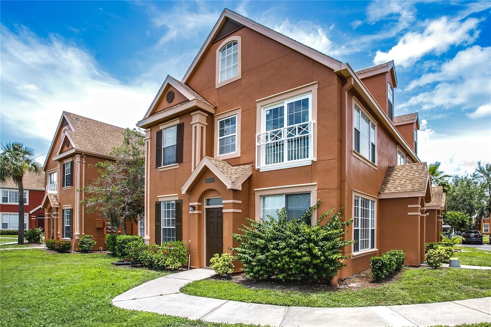 10520 White Lake Ct unit 10520, Tampa, FL 33626 - photo 1