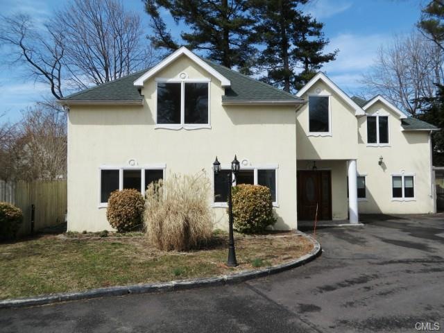 47 Crescent Rd, Fairfield, CT 06824 - photo 1