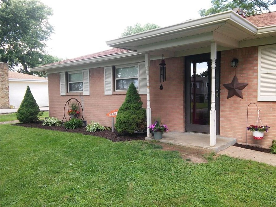 3435 Elizabeth St, Columbus, IN 47203 - photo 1