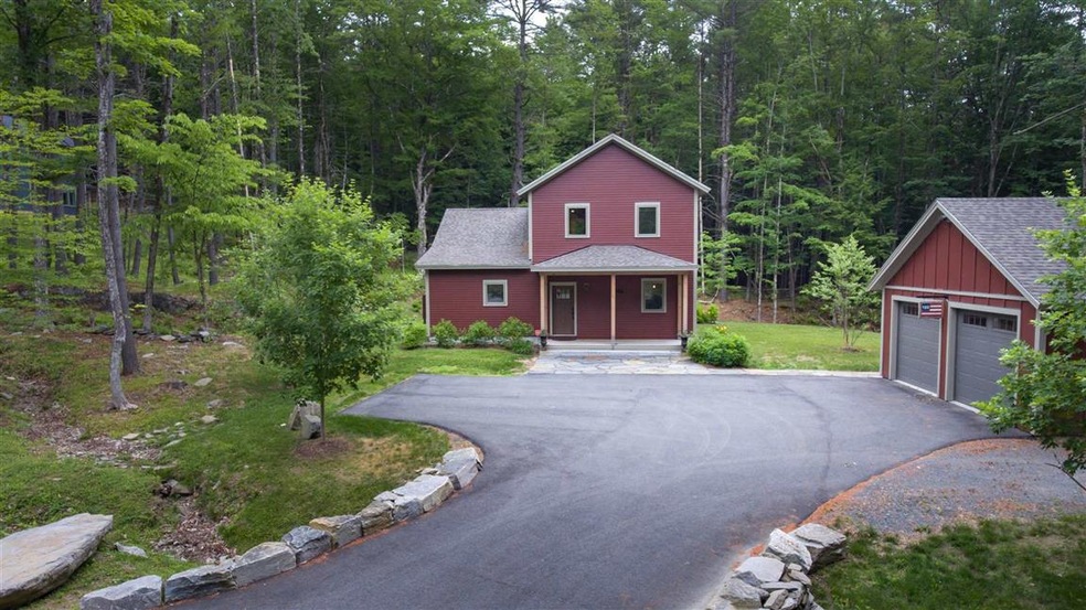 189 Hartness Way unit 5330, Hartford, VT 05001 - photo 1