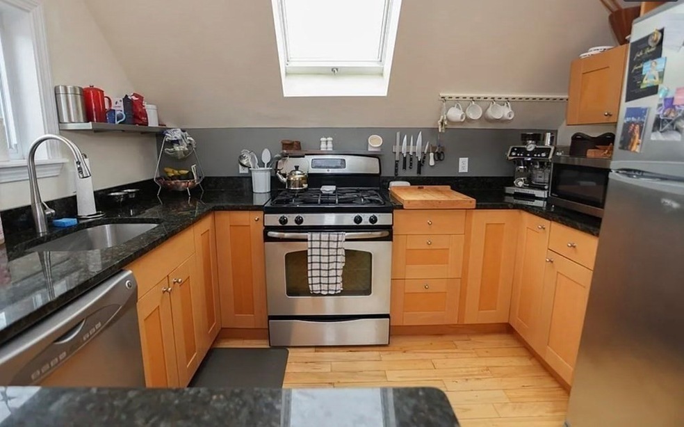 55 Cedar St unit 3, Somerville, MA 02143 - photo 1