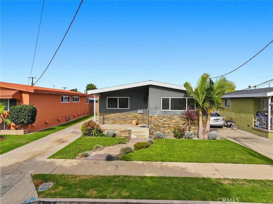 1567 W 213th St, Torrance, CA 90501 - photo 1