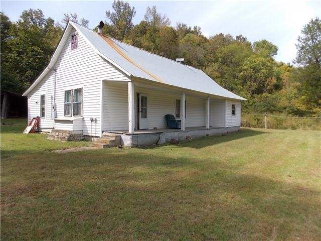 140 Caney Hollow Rd, Linden, TN 37096 - photo 1
