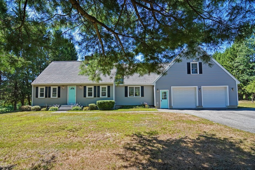 107 Cross St, Lunenburg, MA 01462 - photo 1