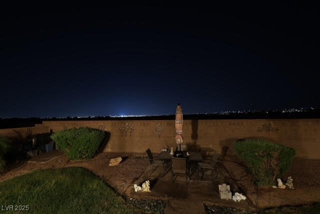 8335 Browns Mountain Ct, Las Vegas, NV 89131 - photo 1