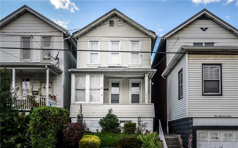 Welcome to 206 W 10th Avenue!