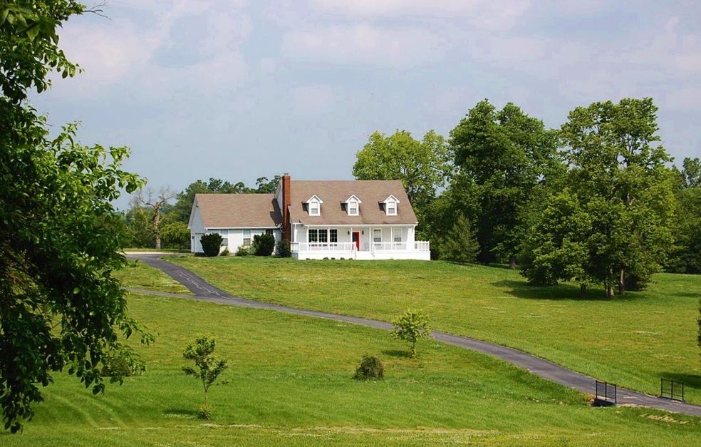 106 Kidds Mill Rd E, Versailles, KY 40383 - photo 1