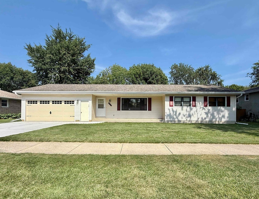 Under Contract $320,000 • Co-Listing Agent