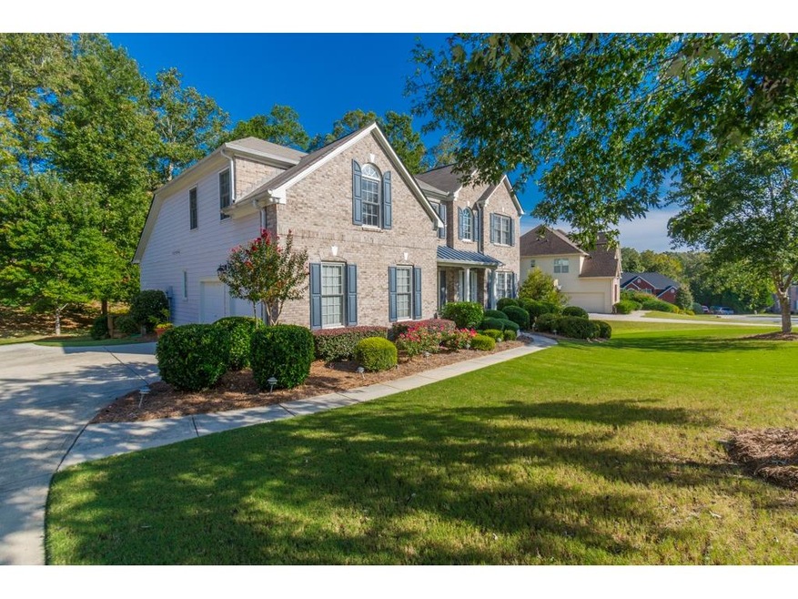 Easy access side entry garage