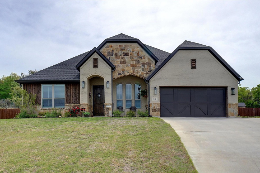238 Buckeye Dr, Weatherford, TX 76086 - photo 1